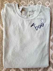 Boo simple embroidered tshirt