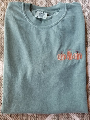 Simple pumpkin embroidered tshirt
