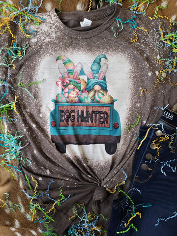 Egg Hunter Easter Gnomes Brown Bleached Tee